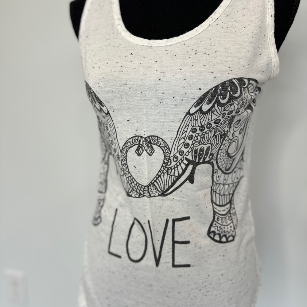 SJS Ivory "Love" Elephants Print Sleeveless Top (M) - Picture 5 of 10
